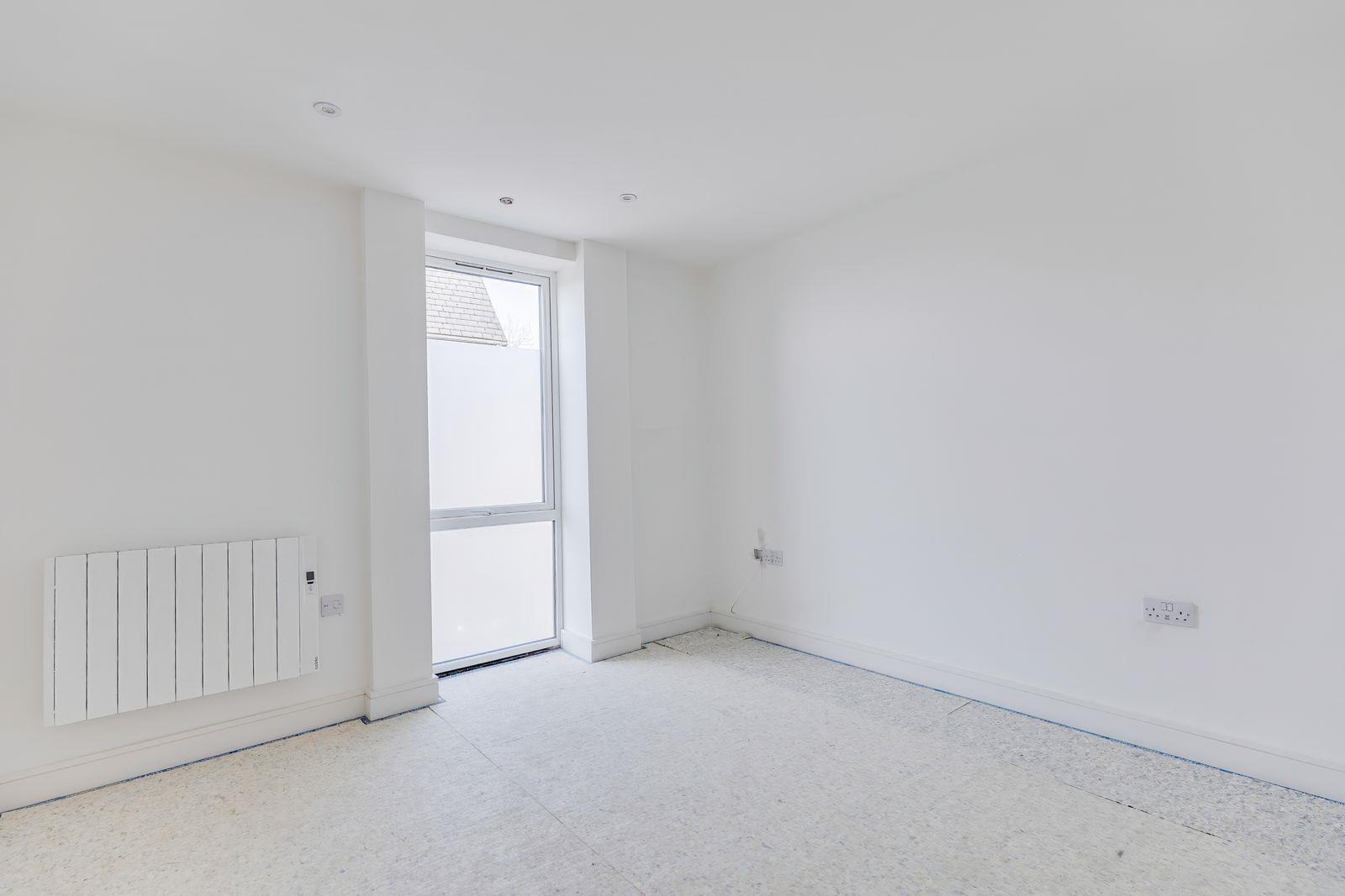 Apartment 4, Windsor Gardens, 56A Windsor Road, Penarth, CF64 1JJ